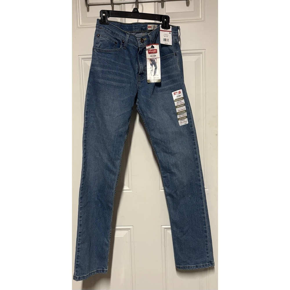 Wrangler Jeans Mens 30x32 Blue Regular Fit 5 Star Premium Medium Wash Denim NEW